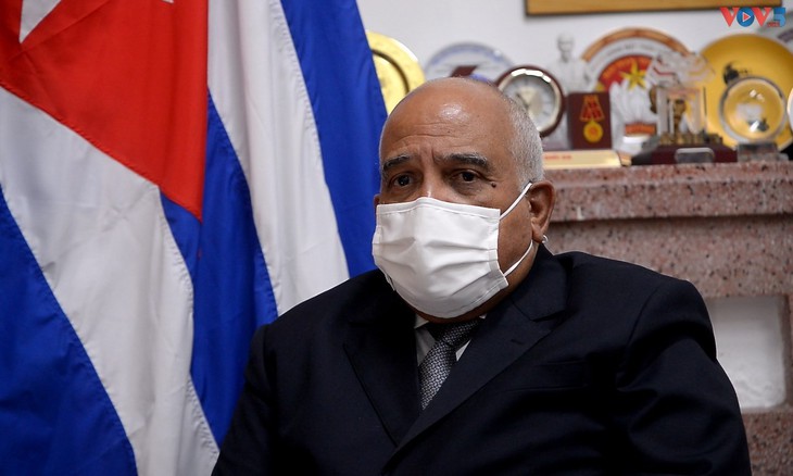 Embajador de Cuba en Vietnam Las relaciones entre los dos países se fortalecen durante la pandemia