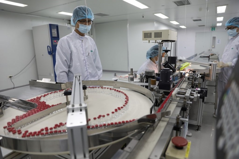 La vacuna Sputnik V procesada en Vietnam, a punto de distribuirse