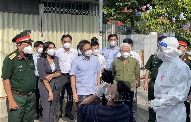 Aumenta la supervisión de la lucha contra la COVID-19 en Binh Duong
