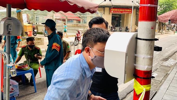 Cli - SmartEyes, una aplicación de científicos vietnamitas que ayuda a controlar la COVID-19