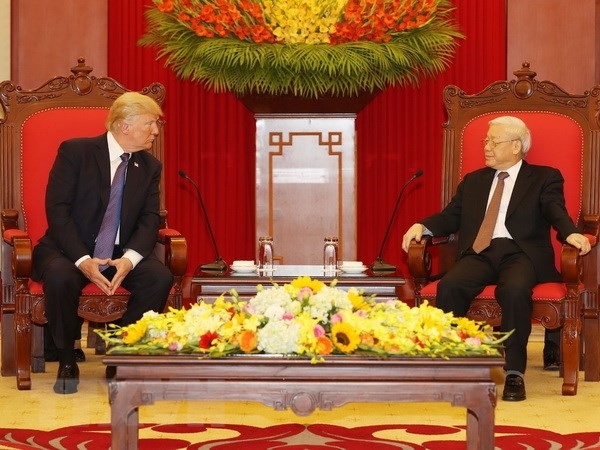 Vietnam reafirma cada día su posición y su prestigio internacionales después de 35 años de renovación