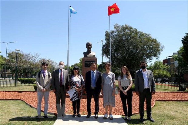 Homenaje al presidente Ho Chi Minh en Argentina