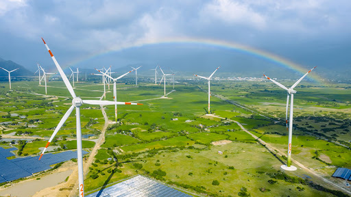 42 plantas de energía eólica reconocidas para operaciones comerciales