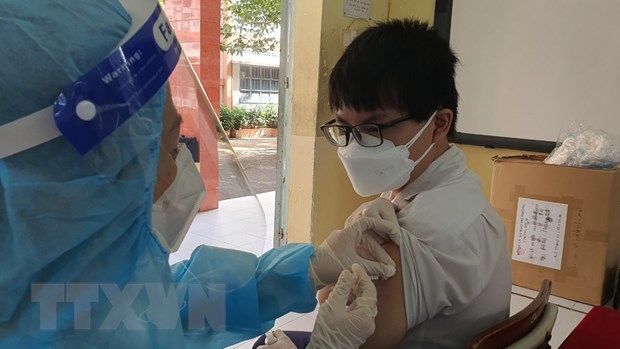 Hanói acelera la vacunación contra la COVID-19 para adolescentes