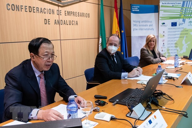 Vietnam abre oportunidades de negocios a las empresas españolas