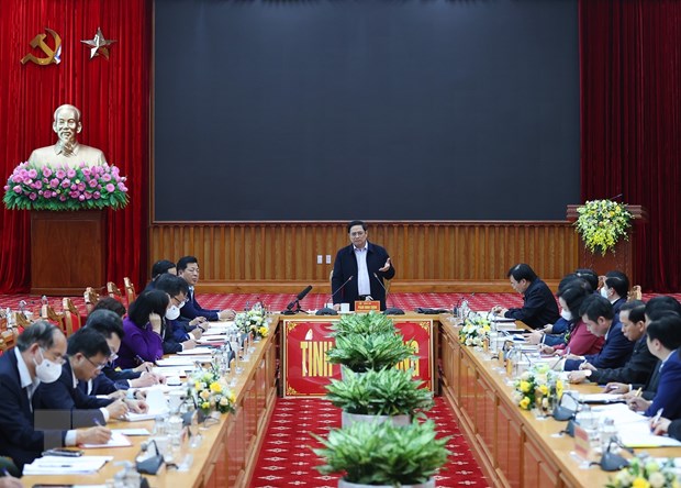 El primer ministro Pham Minh Chinh orienta el desarrollo socioeconómico de Cao Bang
