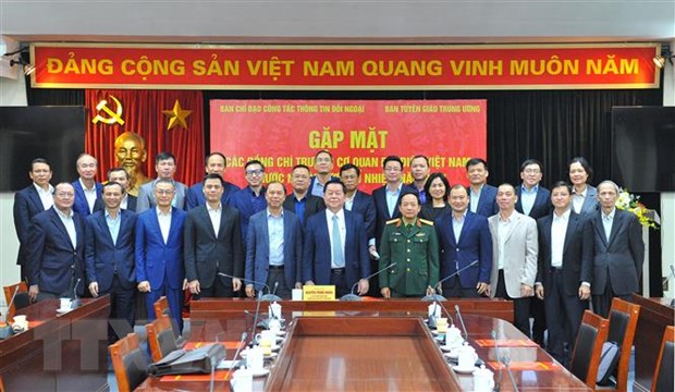 Fortalecimiento del papel de la representación diplomática de Vietnam para garantizar el interés nacional
