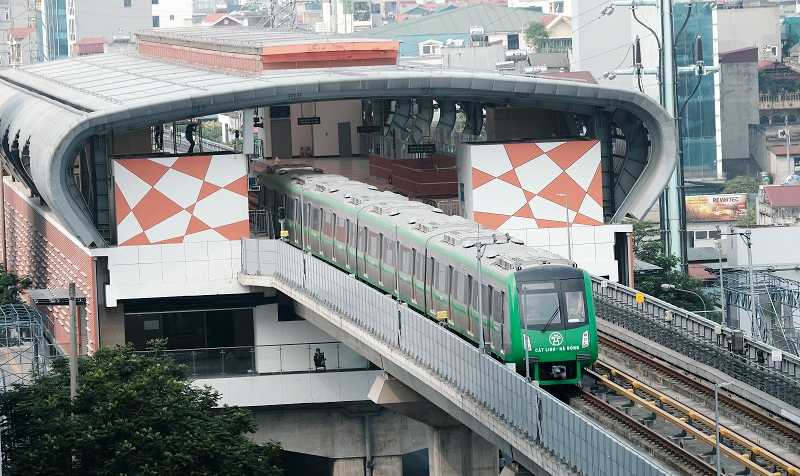 Línea ferroviaria Cat Linh-Ha Dong entra oficialmente en funcionamiento en Hanói