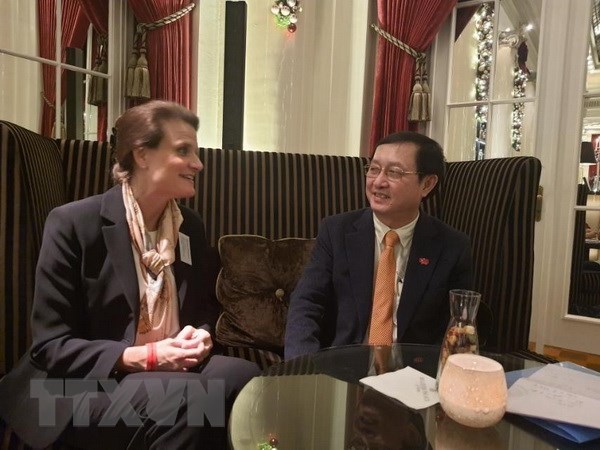 Incremento de la cooperación entre Vietnam y Suiza