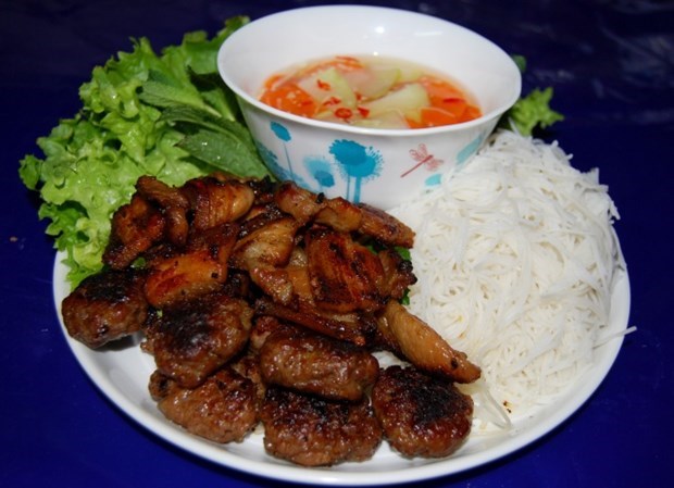 Bun cha, quintaesencia de la cocina callejera de Vietnam