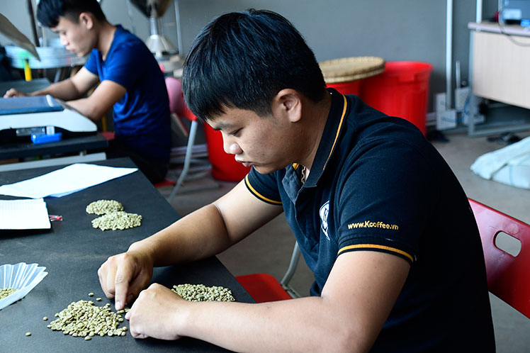 Vietnam invita al mundo a un café