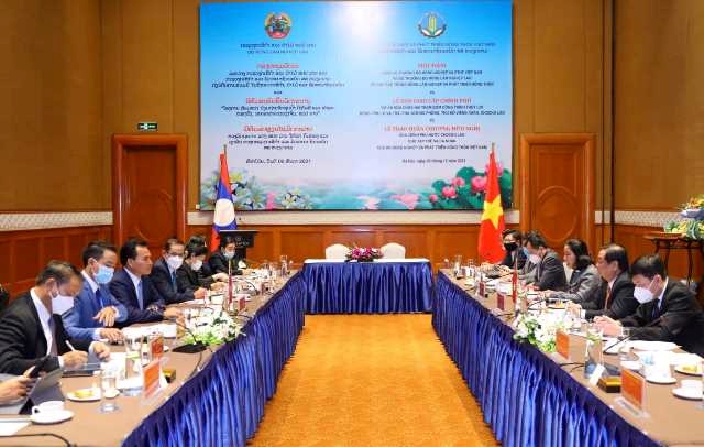 Impulso a la cooperación Vietnam-Laos en materia de desarrollo agrícola y forestal