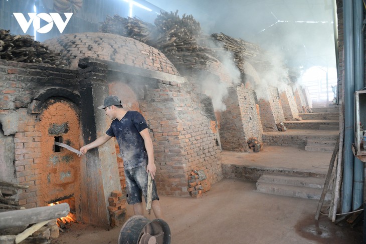 Vinh Hong, una antigua aldea de alfarería tradicional en Quang Ninh
