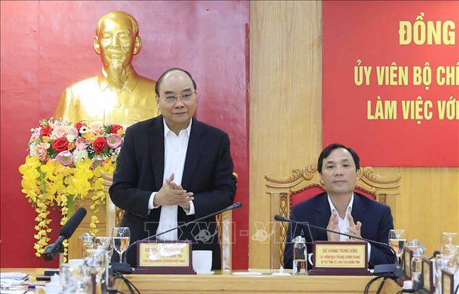 El presidente del país elogia los nuevos modelos económicos en Ha Tinh