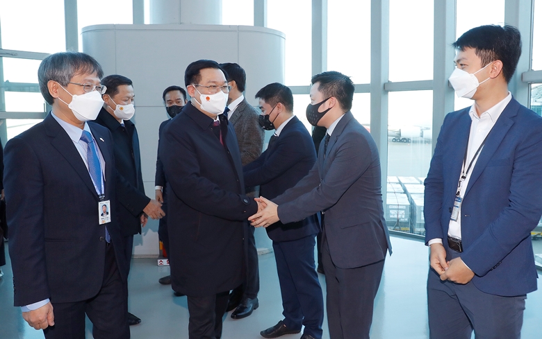 El presidente de la Asamblea Nacional inicia su visita oficial a Corea del Sur