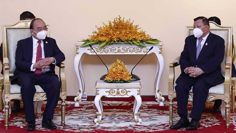 El presidente de Vietnam se reúne con el presidente del Senado de Camboya