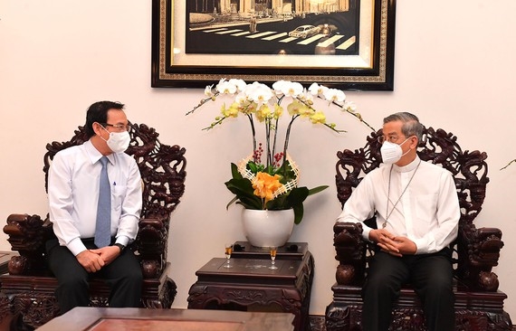 Felicitación a los católicos por Navidad