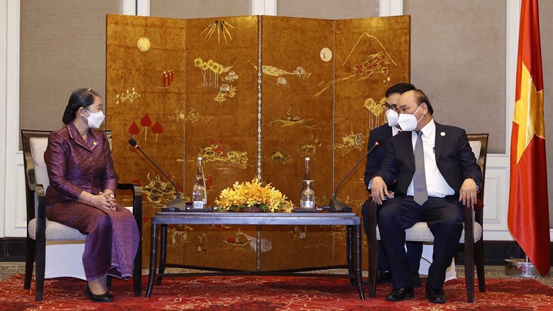 Presidente vietnamita recibido por la viceprimera ministra de Camboya
