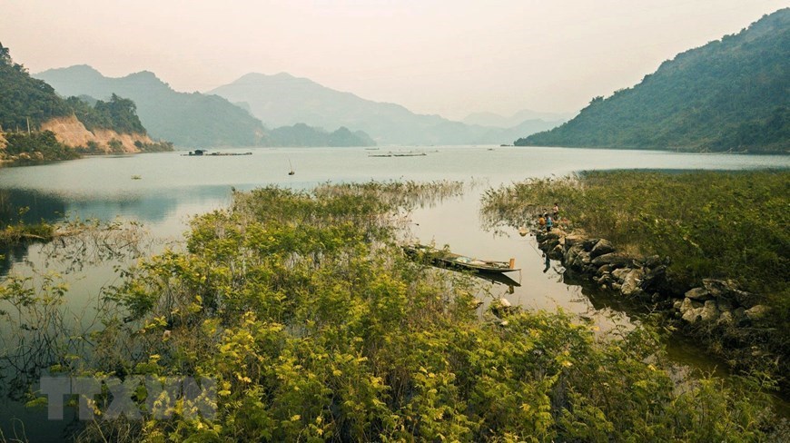 Belleza de ensueño del lago de Hoa Binh