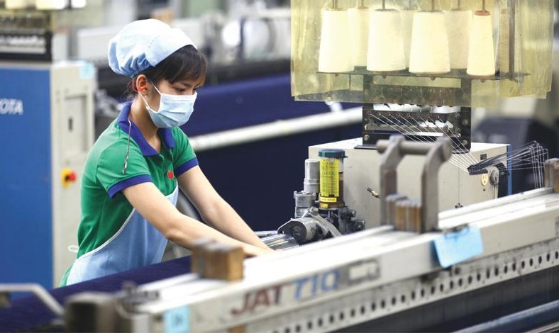 Vietnam capta más de 31 mil millones de dólares de inversión extranjera en 2021