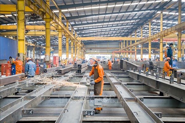 Las empresas, optimistas sobre la producción y los negocios en 2022