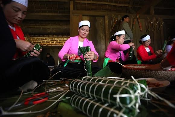 Costumbres de grupos étnicos vietnamitas durante el Tet