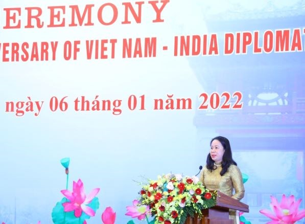 Celebración de 50 años de las relaciones diplomáticas entre Vietnam y la India