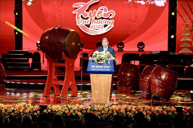 El presidente estatal asiste a una representación artística que marca el Año Nuevo Lunar