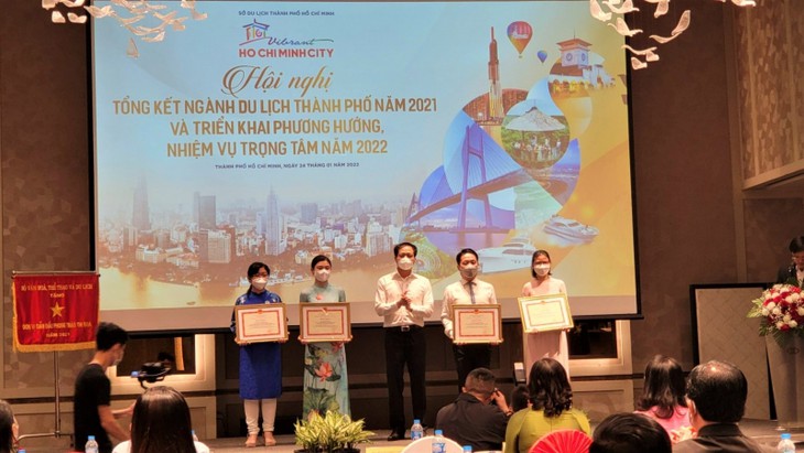 Ciudad Ho Chi Minh espera recibir 3,5 millones de turistas extranjeros en 2022