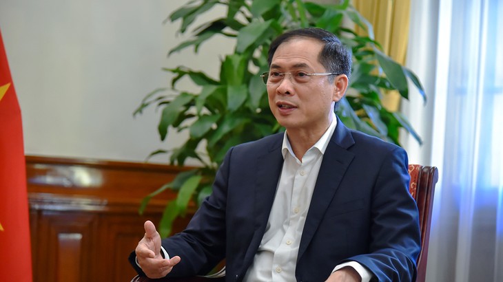 Diplomacia económica, tarea prioritaria de Vietnam durante 2022