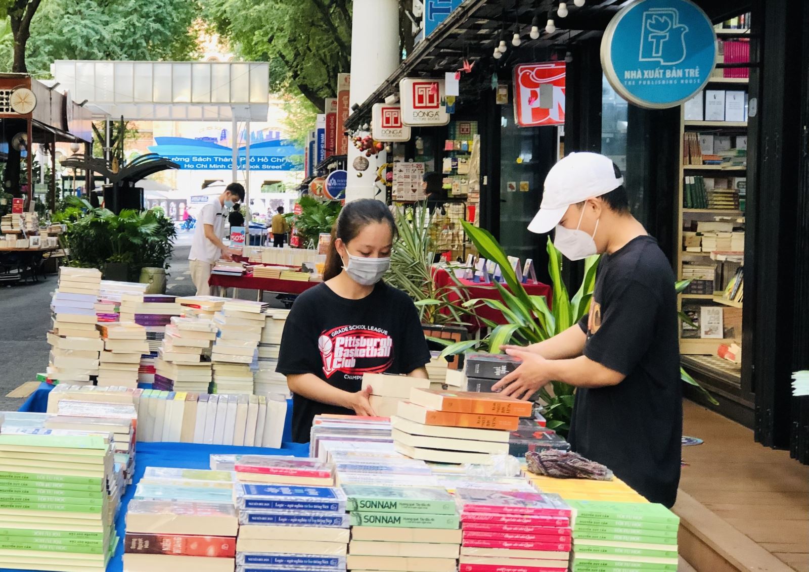 Vibrantes actividades en saludo al 92 º aniversario de la fundación del Partido Comunista de Vietnam