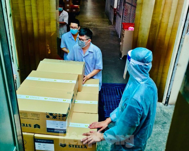 La única empresa en Vietnam con licencia para fabricar el medicamento Molnupiravir contra la COVID-19