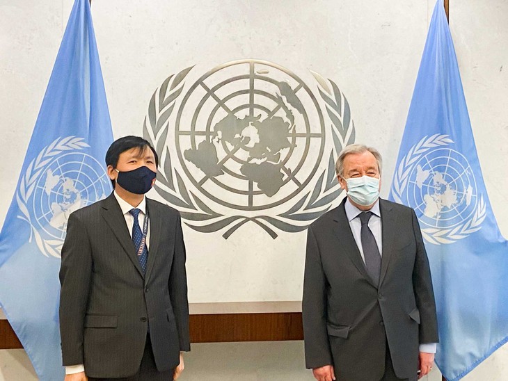 Embajador Dang Dinh Quy se despide del Secretario General de la ONU al concluir su mandato
