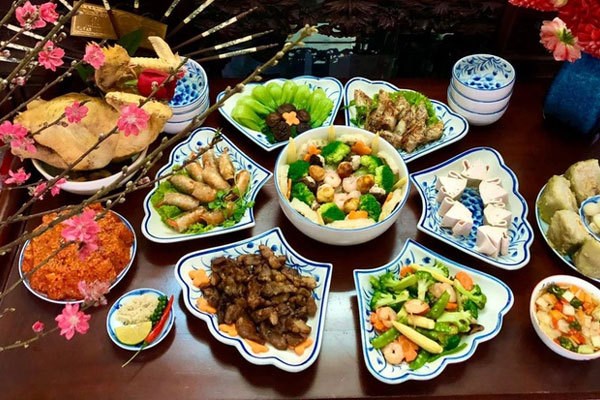 Ofrenda del Tet en el norte de Vietnam representa cultura tradicional de la nación