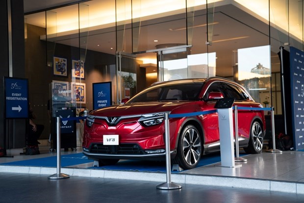 Fabricante vietnamita VinFast continúa presentando automóviles eléctricos en Estados Unidos