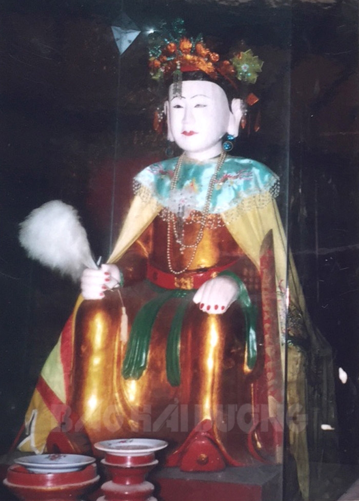 Culto a personajes en la época de las hermanas Trung en 5 monumentos