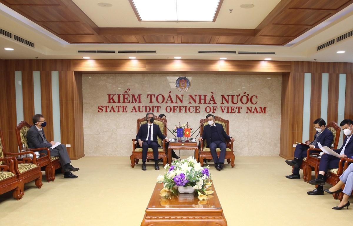 La UE promete más apoyo a la Oficina Estatal de Auditoría de Vietnam