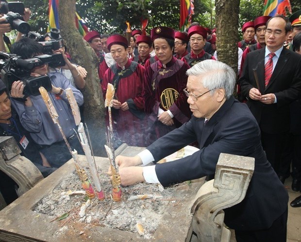 Los festivales de primavera agregan mayor valor al tesoro cultural de Vietnam