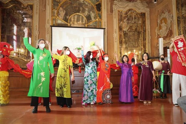 Avanza la enseñanza del idioma vietnamita en Italia