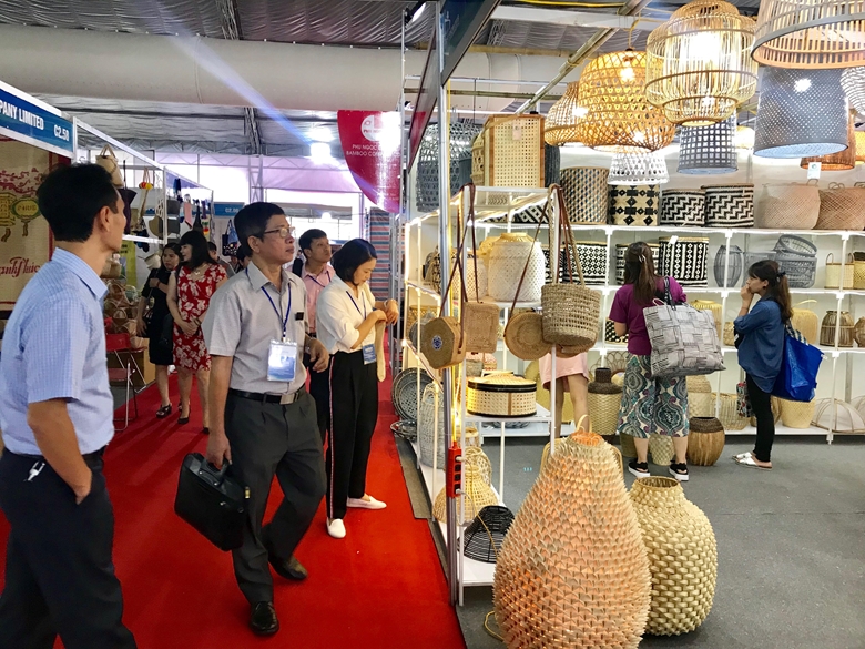 Empresas surcoreanas buscan oportunidades de desarrollo en el mercado vietnamita