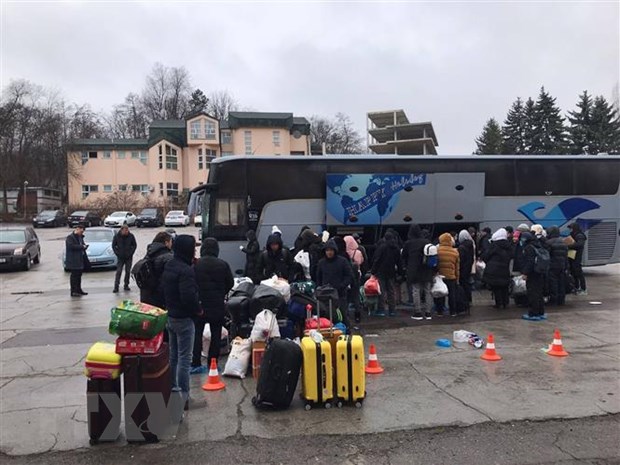 Otorgada la aprobación para vuelos de repatriación para vietnamitas que salen de Ucrania