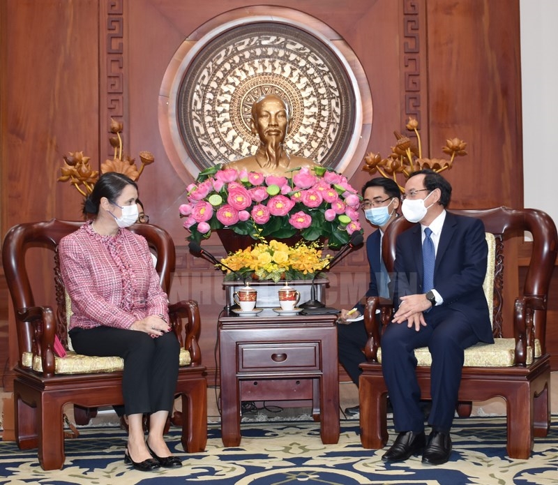 Las empresas francesas desean contribuir al desarrollo de Ciudad Ho Chi Minh