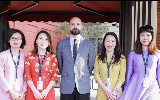 Fortalecimiento del entendimiento entre los pueblos de Vietnam y China con la divulgación cultural