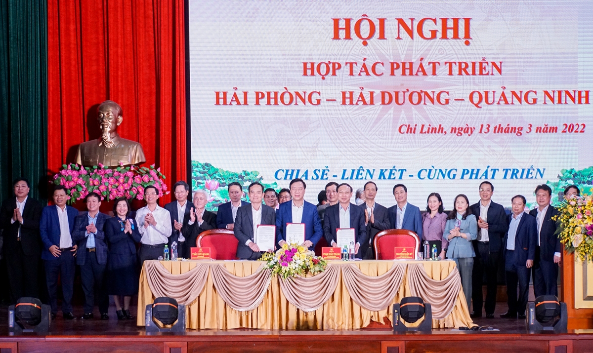Conferencia de cooperación y desarrollo entre Hai Phong, Quang Ninh, Hai Duong
