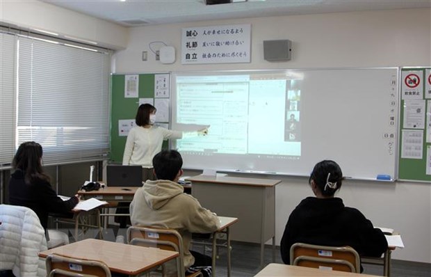 Más estudiantes vietnamitas se gradúan en idioma japonés en Goto, Nagasaki