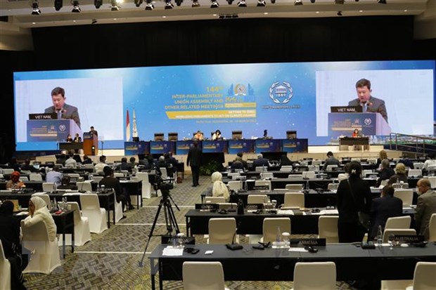 Vietnam presenta soluciones hacia la erradicación de las emisiones de carbono en la Asamblea de la Unión Interparlamentaria