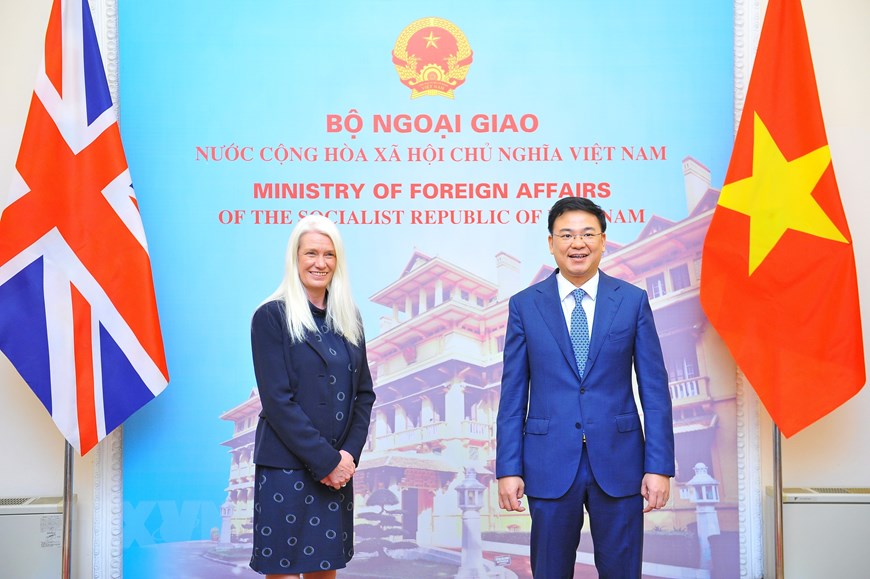 El Octavo Diálogo Estratégico Vietnam-Reino Unido se llevó a cabo en Hanói