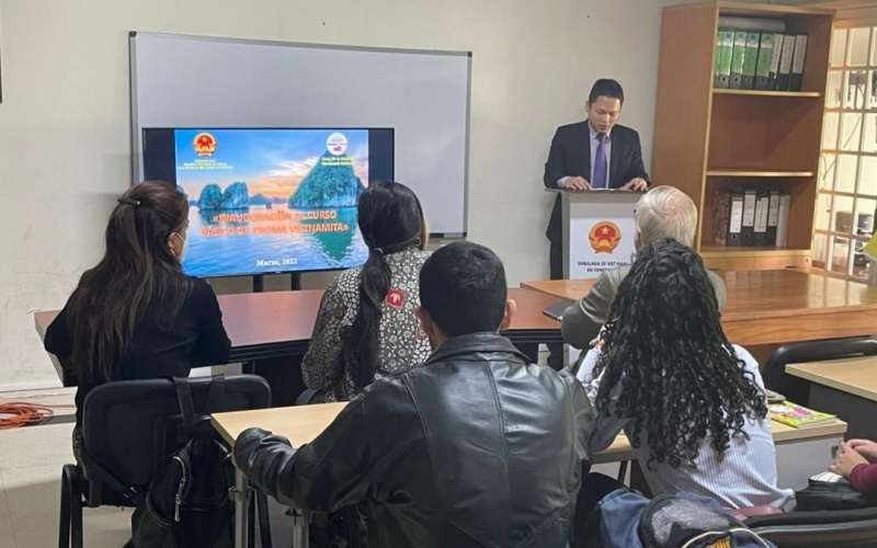 El primer curso de vietnamita arranca en Venezuela