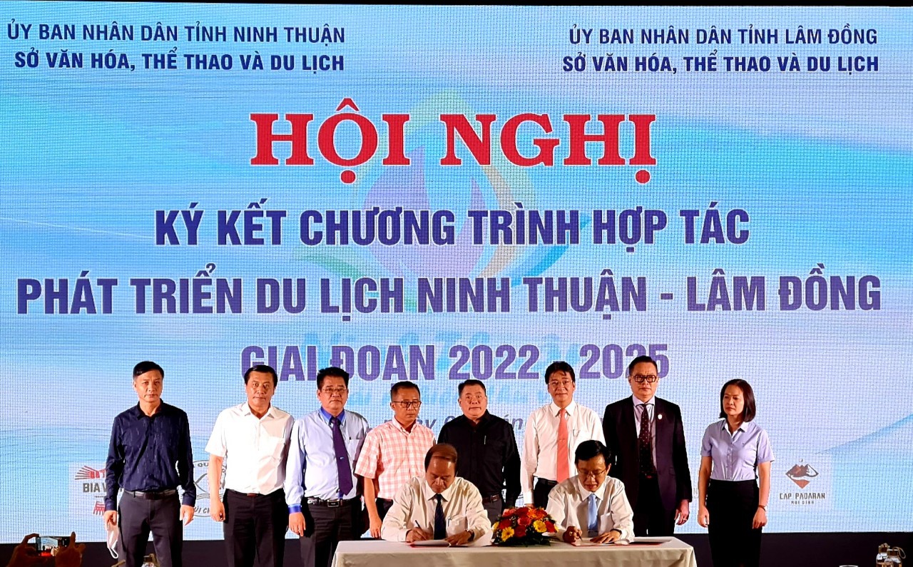 Ninh Thuan y Lam Dong cooperar más en el sector turístico