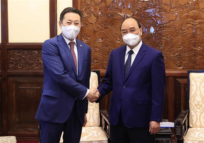 Presidente vietnamita recibe al titular de la CICA